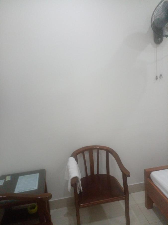 Nam Cuong Motel - Phong Don Co Cua So Thoang Mat Khep Kin - Thang May 河内 外观 照片