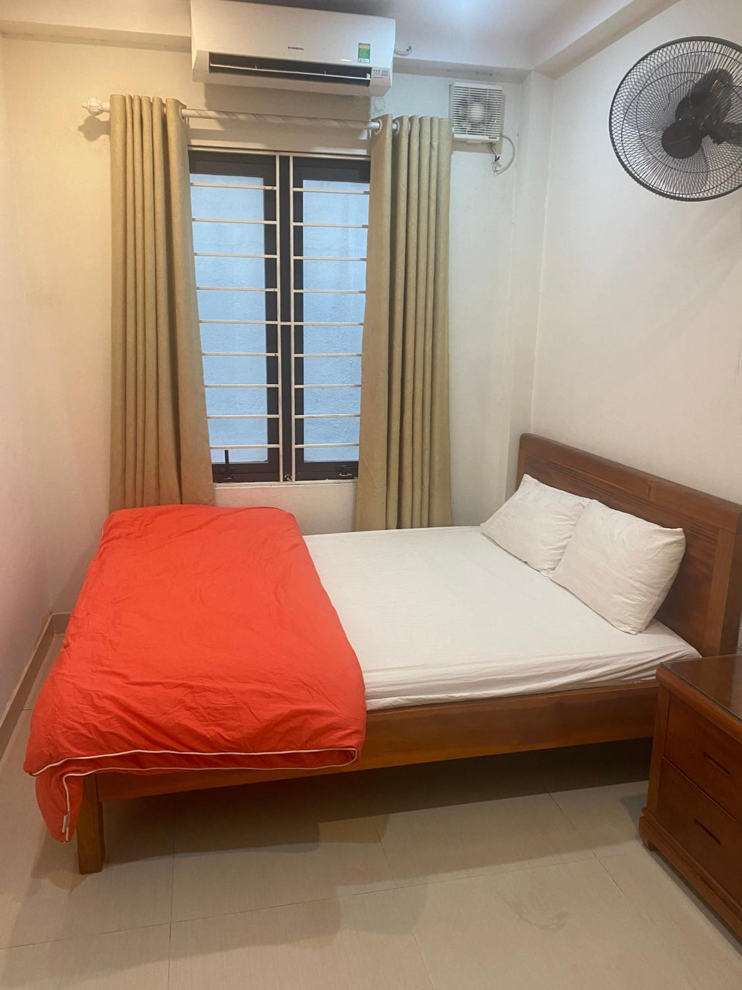 Nam Cuong Motel - Phong Don Co Cua So Thoang Mat Khep Kin - Thang May 河内 外观 照片